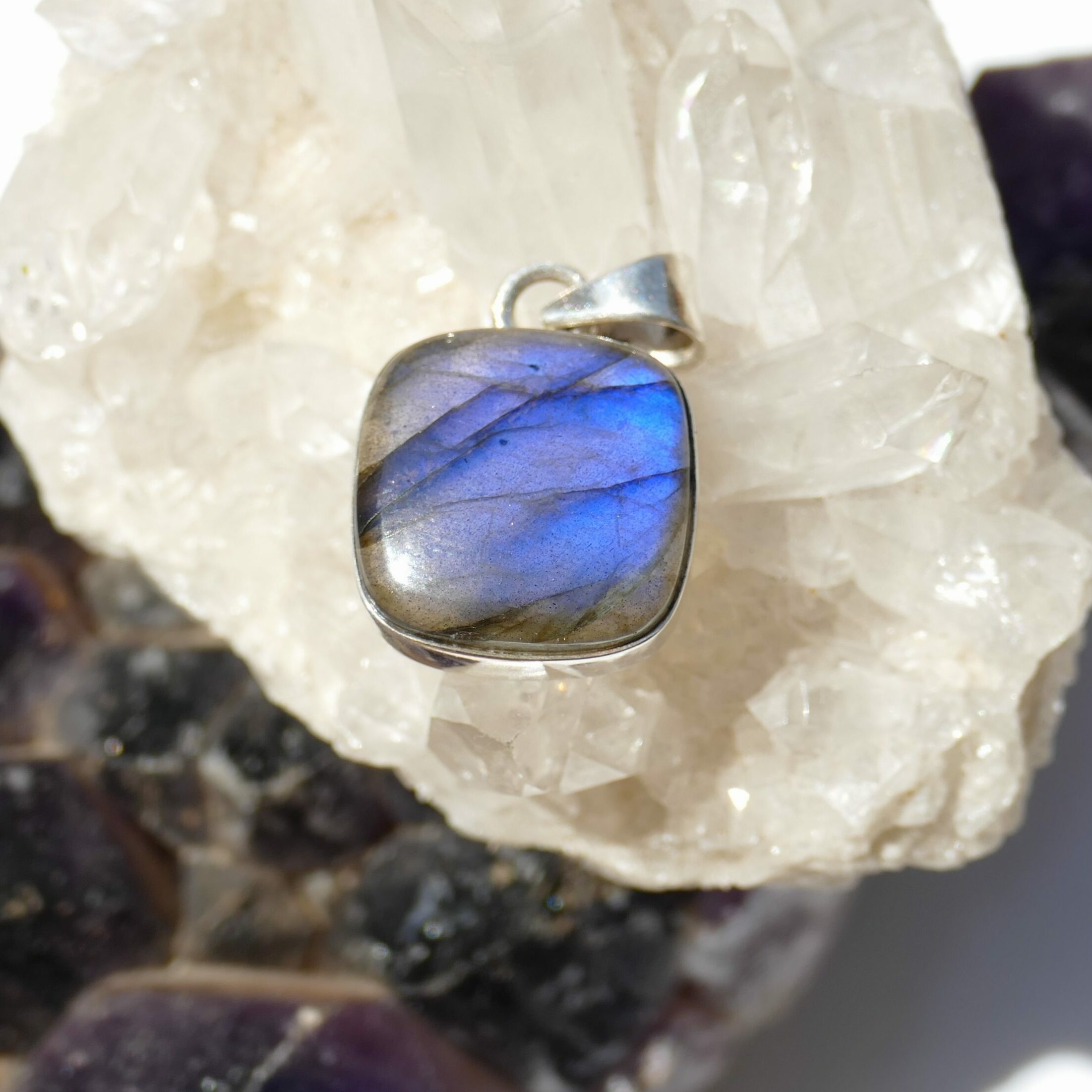 labradorite carrée