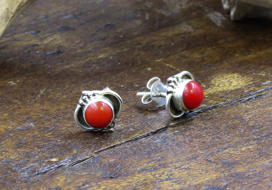 Boucles d'oreilles argent et corail rouge