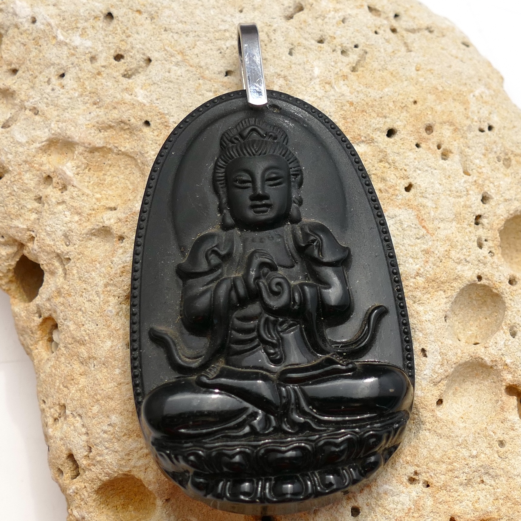 Guan Yin obsidienne Guan Yin obsidienne