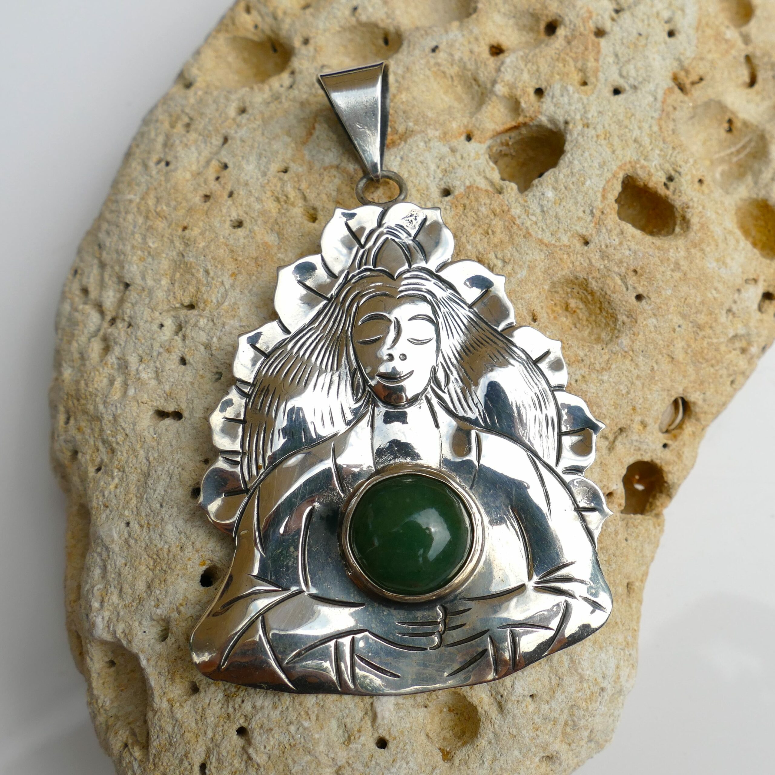 quan yin jade